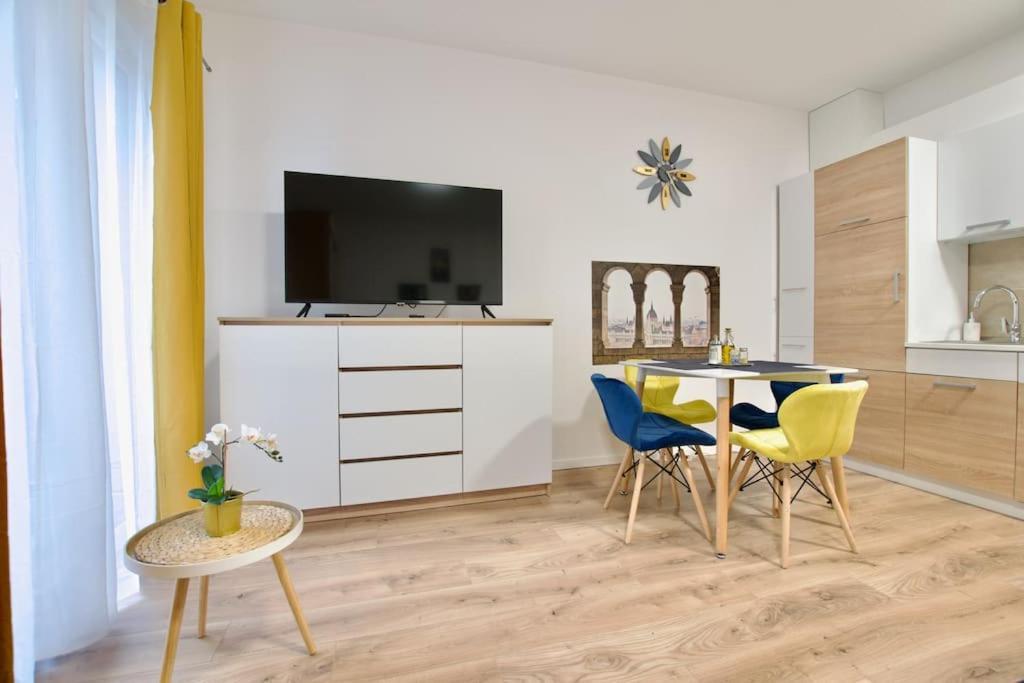 Standard By Hi5-horvath Mihaly Square * Budapest